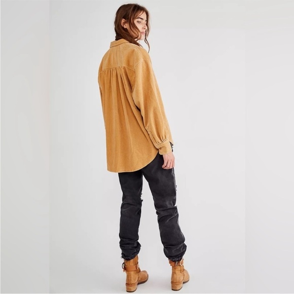 Levi’s Corduroy Remi Utility Button Down Oversized Jacket Shirt Iced Coffee - Picture 7 of 16